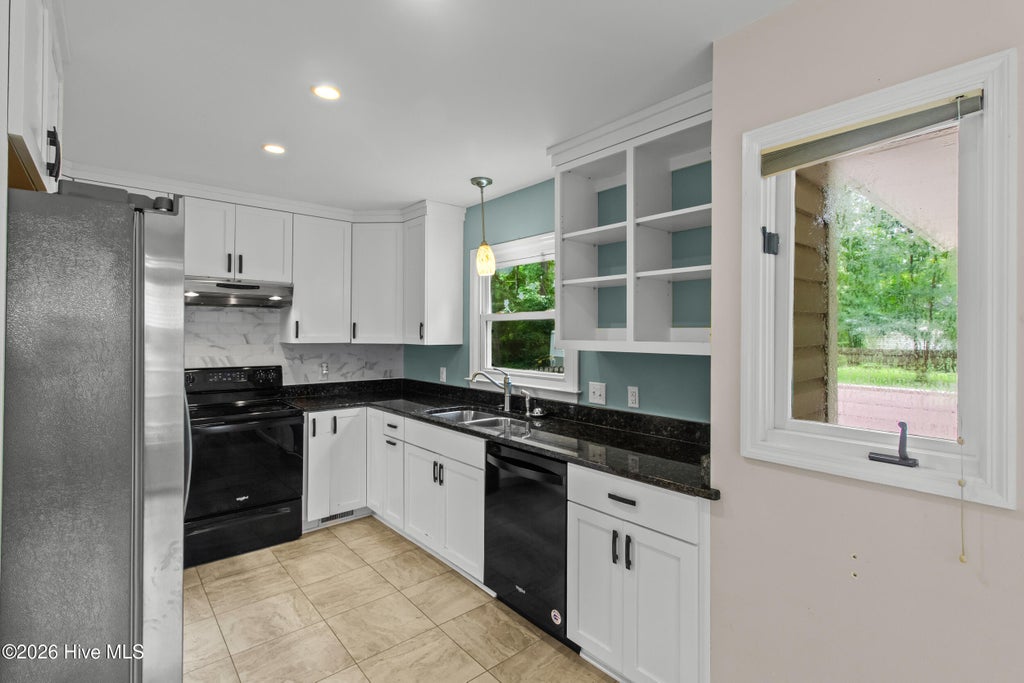 Photo of 105 Crump Farm Road, New Bern, NC 28562 (MLS # 100600144)