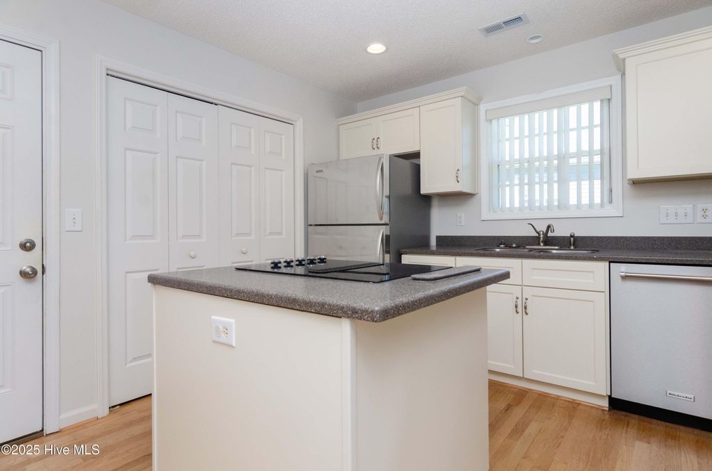 Photo of 340 Palmer Way, Wilmington, NC 28412 (MLS # 100563039)