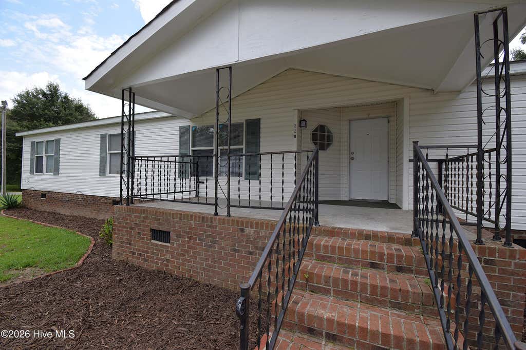 Photo of 220 Main Street, Grifton, NC 28530 (MLS # 100595301)