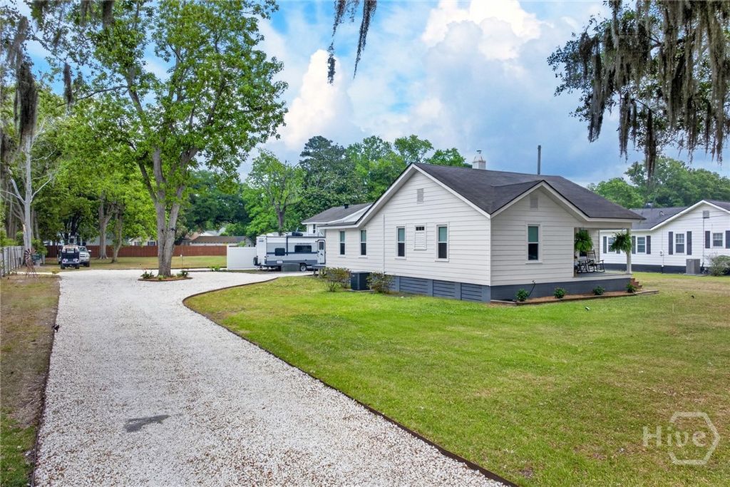 Photo of 90 Varnedoe Avenue, Savannah, GA 31408 (MLS # SA354745)