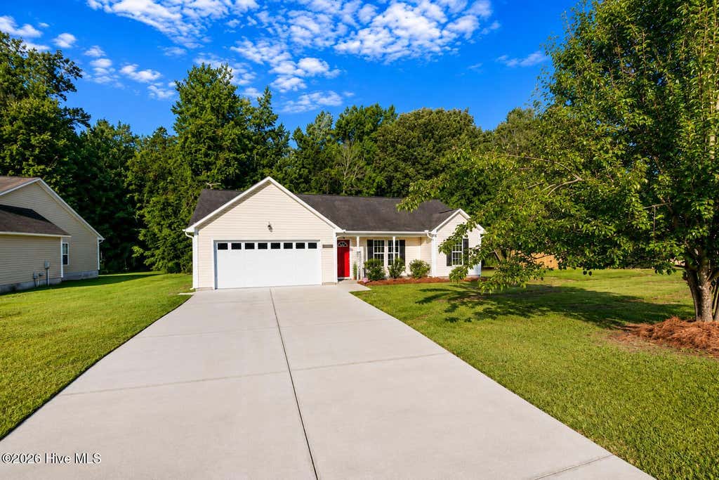 Photo of 506 Southwest Ridge Drive, Richlands, NC 28574 (MLS # 100584615)