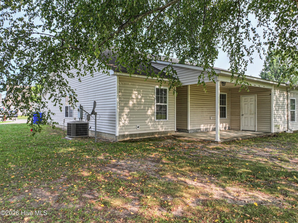 Photo of 2552 Saddleback Drive #B, Winterville, NC 28590 (MLS # 100590143)