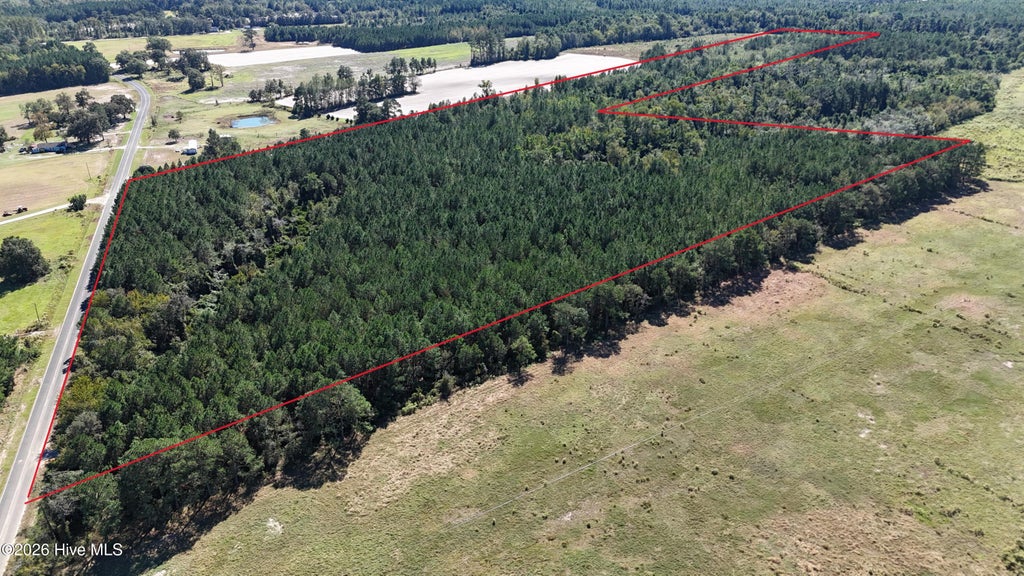 Photo of 523 Culbreth Smith Road, Elizabethtown, NC 28337 (MLS # 100610819)