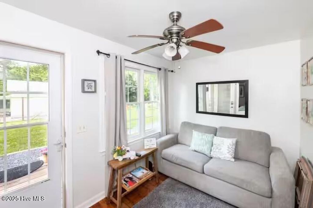 Photo of 2719 Castle Hayne Road #B, Wilmington, NC 28401 (MLS # 100557856)