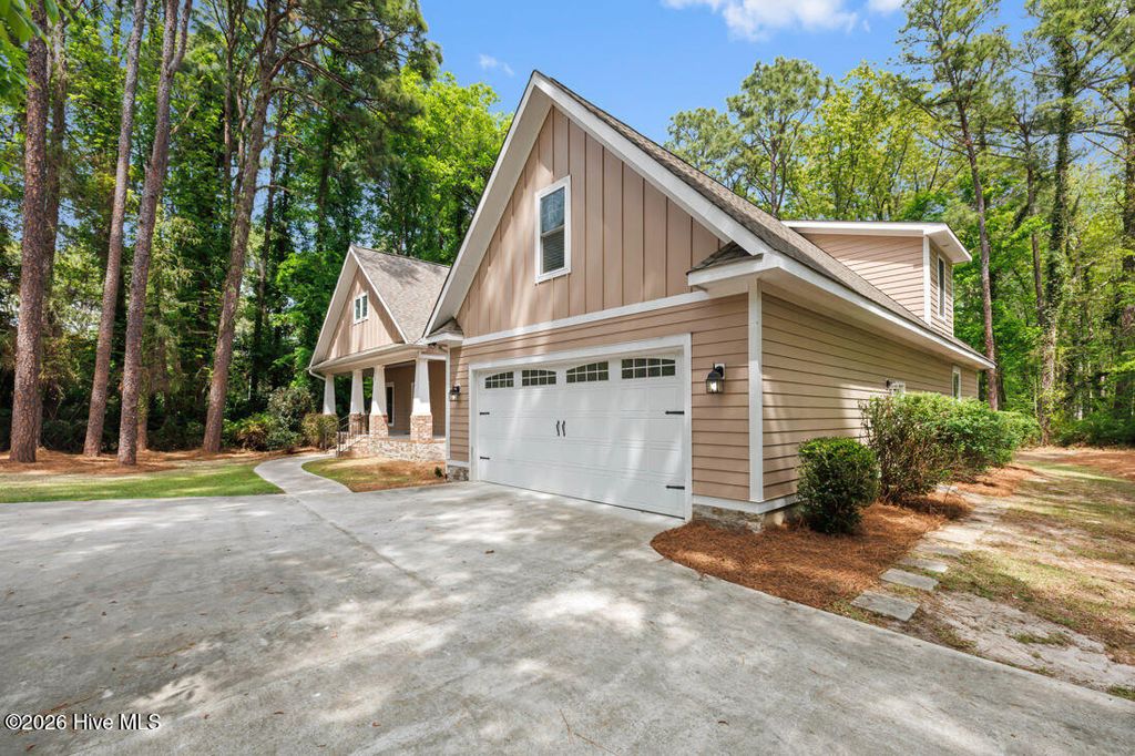 Photo of 255 Midland Road, Southern Pines, NC 28387 (MLS # 100567645)