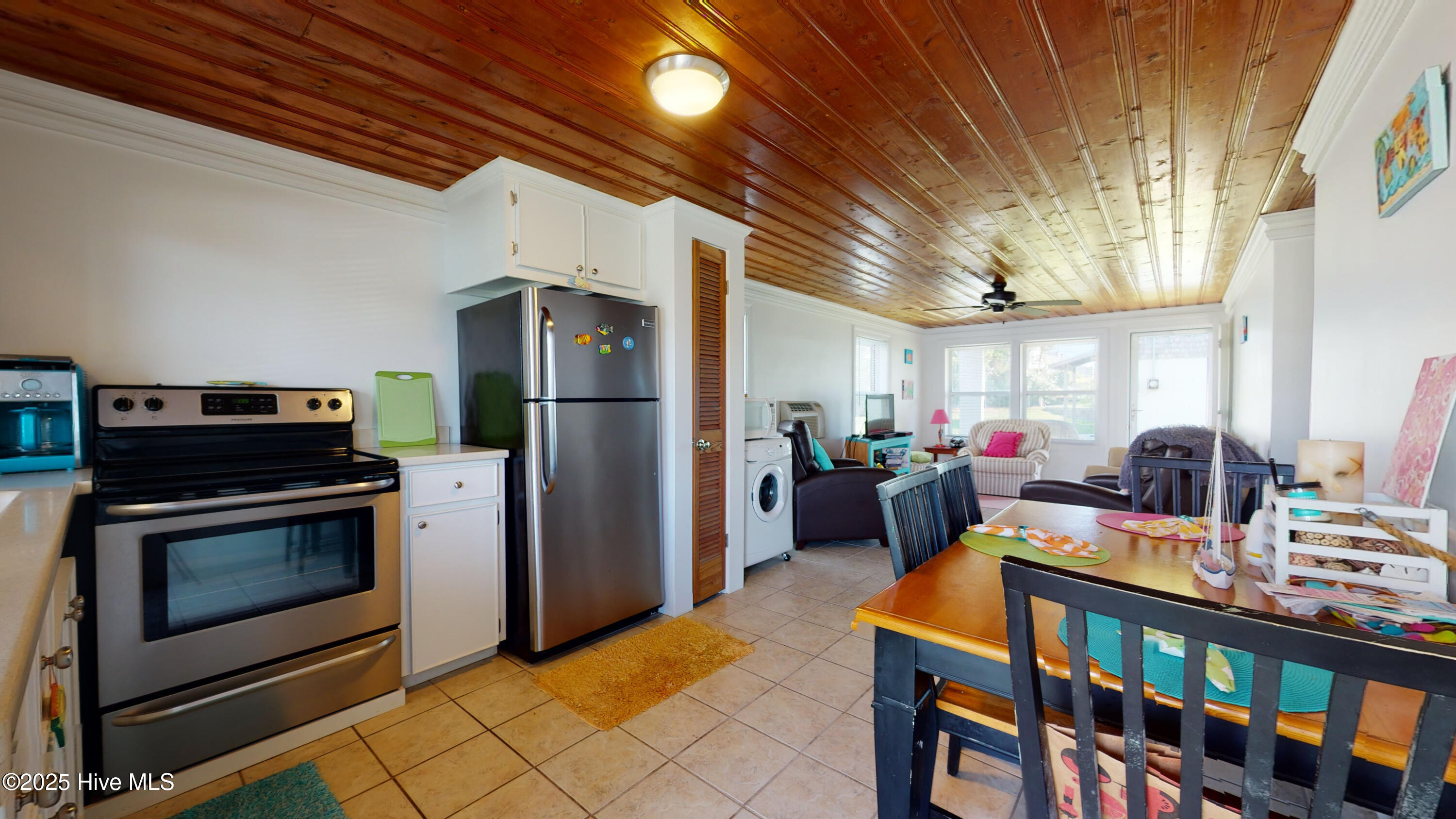 404 E Terminal Boulevard