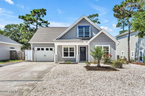 Photo of 127 NE 15th St ST, Oak Island, NC 28465 (MLS # 100601581)