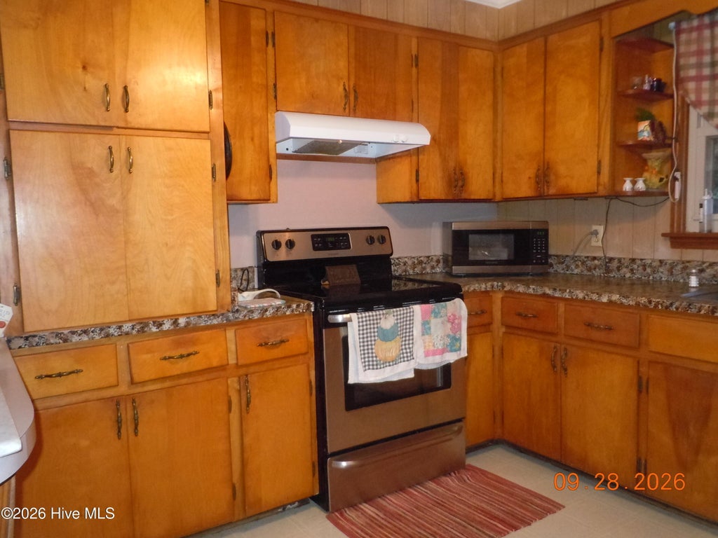 Photo of 13303 Swamp Fox Highway E, Tabor City, NC 28463 (MLS # 100601095)