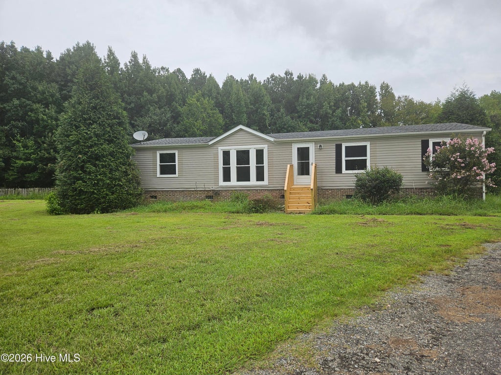 Photo of 114 Crestwood Drive, Camden, NC 27921 (MLS # 100600026)