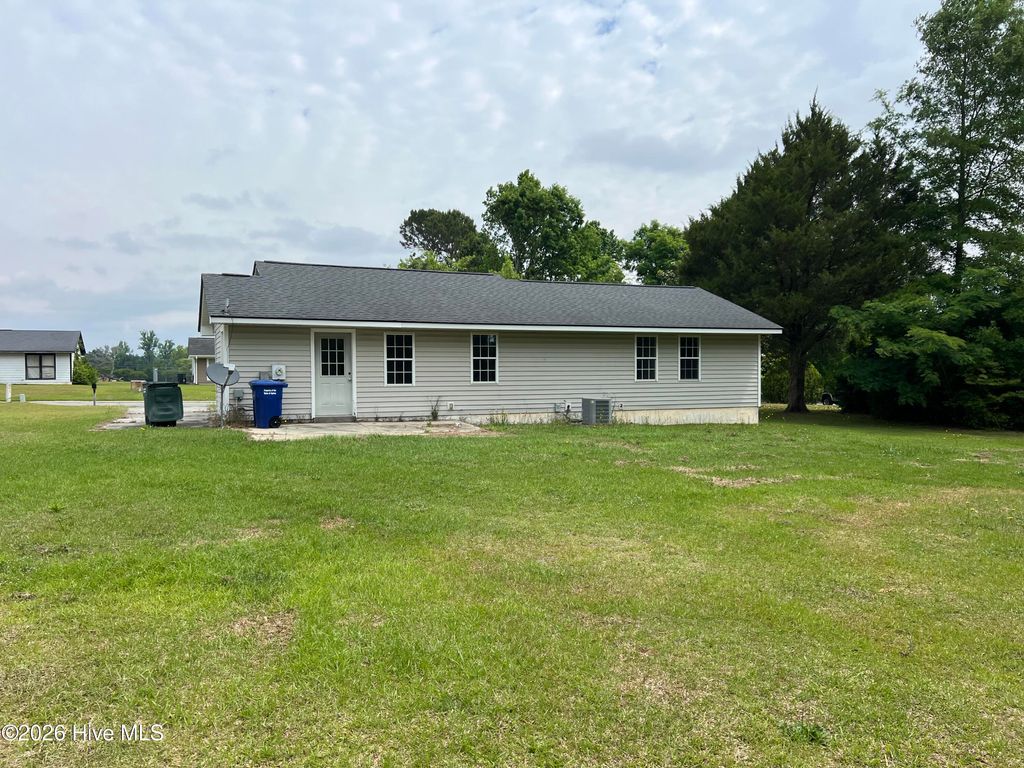 Photo of 636 Hill Road Circle, Ayden, NC (MLS # 100573078)