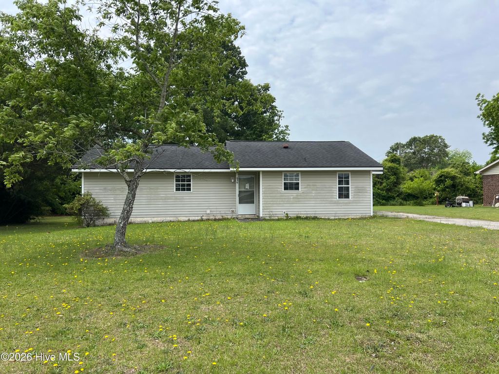 Photo of 636 Hill Road Circle, Ayden, NC (MLS # 100573078)