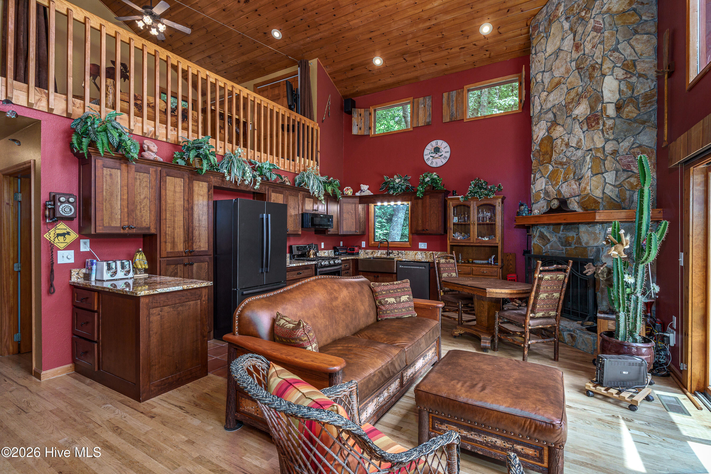 659 Lonesome Pine Road