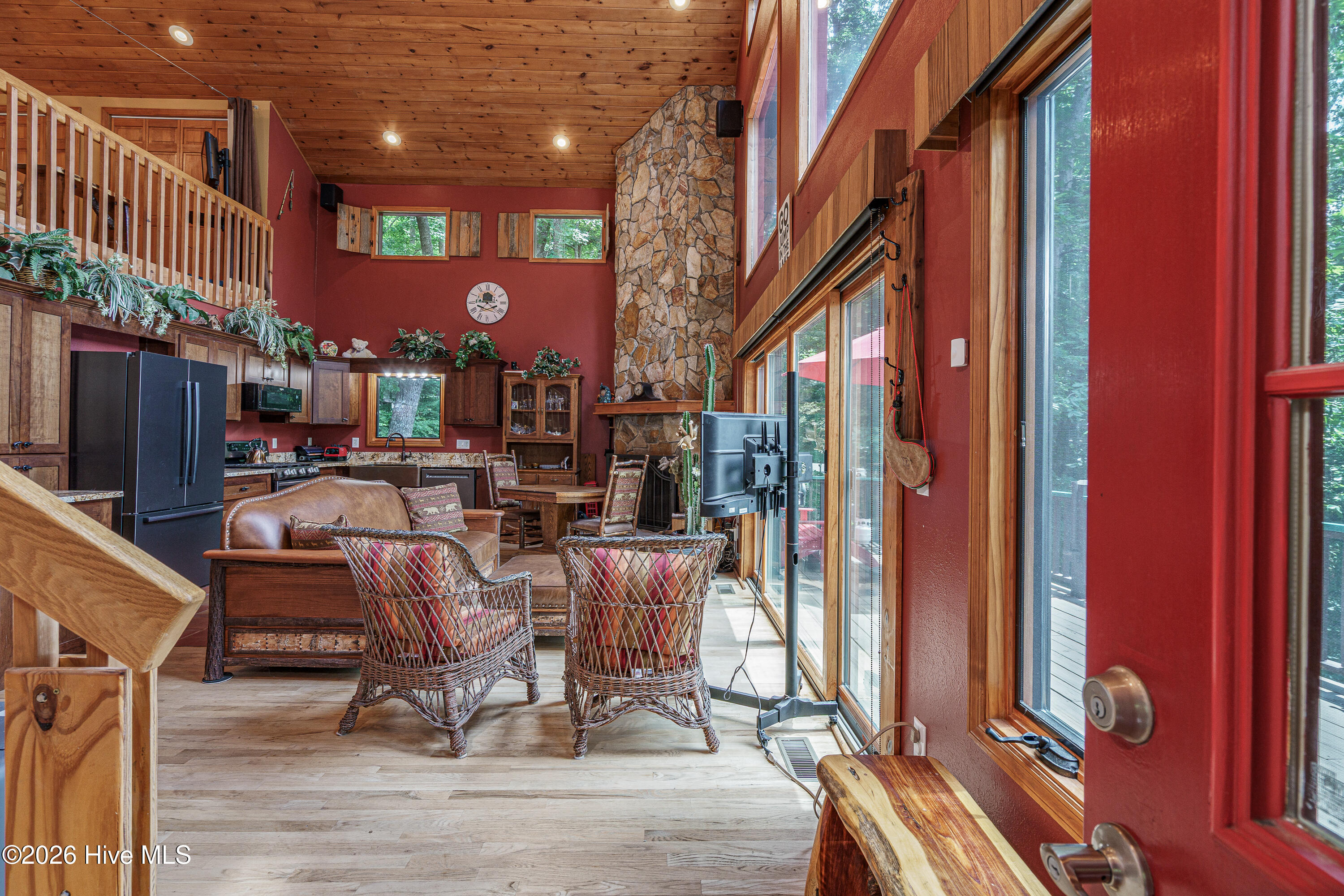 659 Lonesome Pine Road