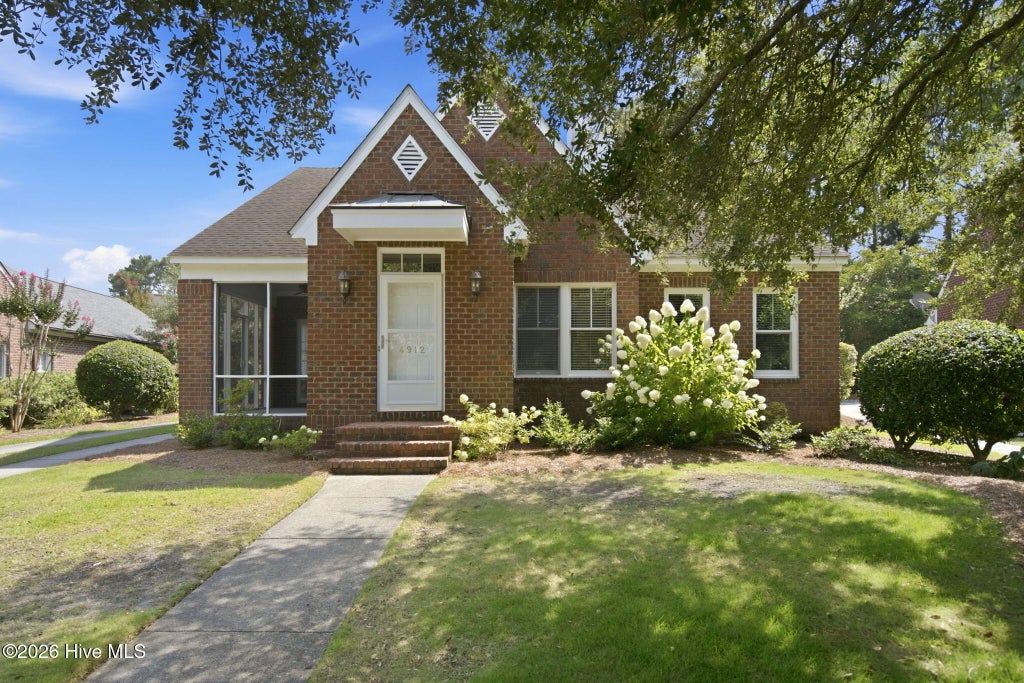 Photo of 4912 Lake Renaissance Circle, Wilmington, NC 28409 (MLS # 100588513)
