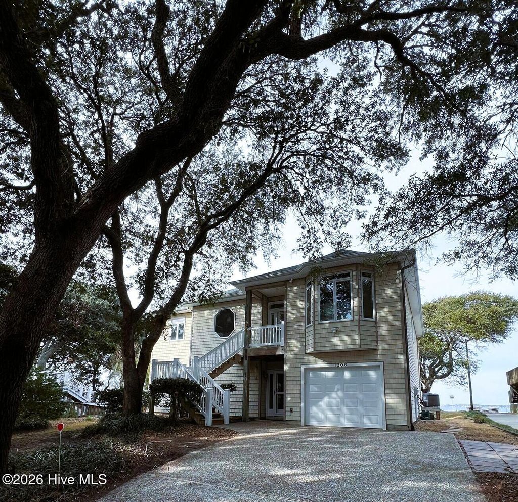 Photo of 1206 Timber Trail, Emerald Isle, NC 28594 (MLS # 100552871)