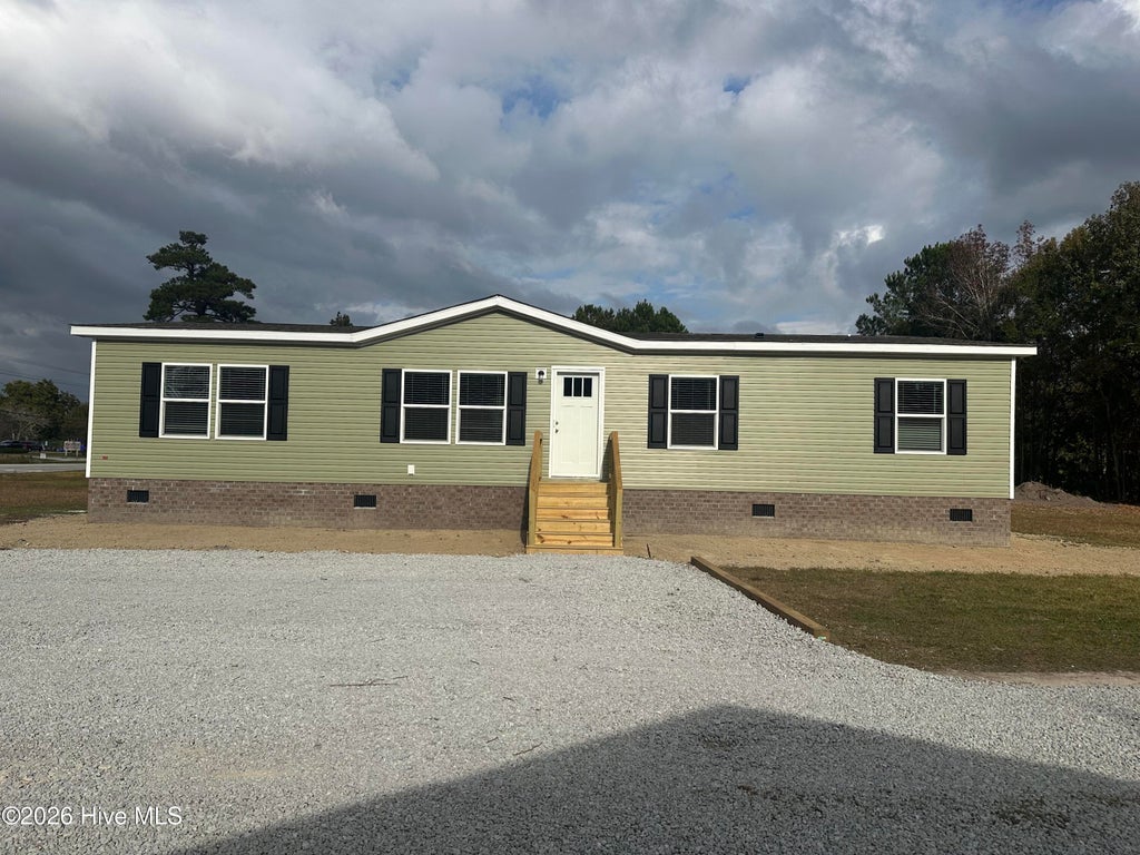 Photo of 191 Queens Creek Road, Swansboro, NC 28584 (MLS # 100613473)