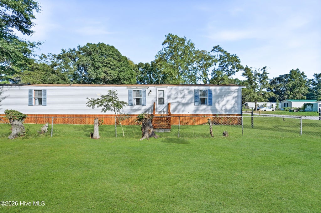Photo of 14 Apollo Drive, Hubert, NC 28539 (MLS # 100607309)