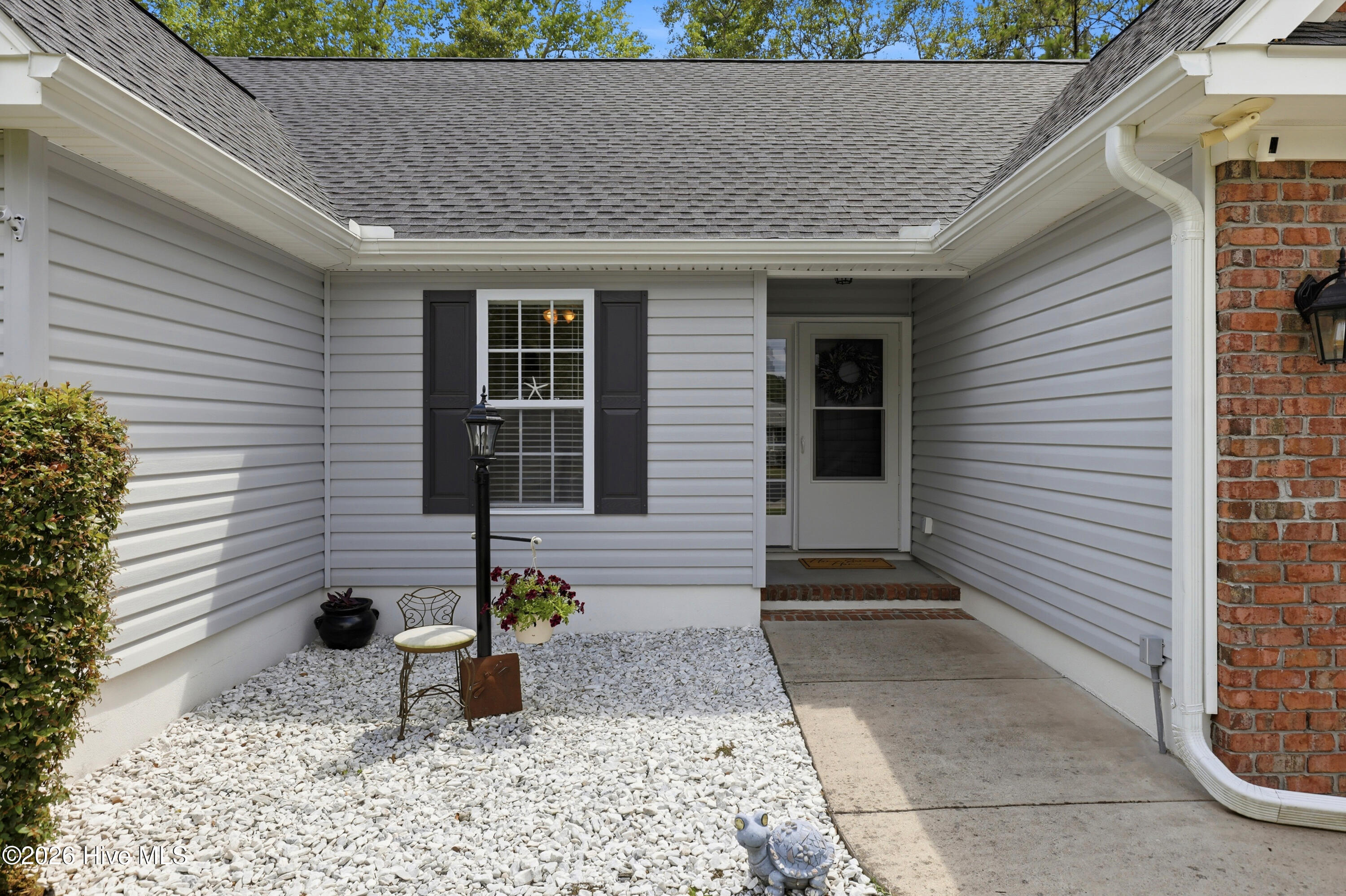 117 Cedar Tree Lane SW