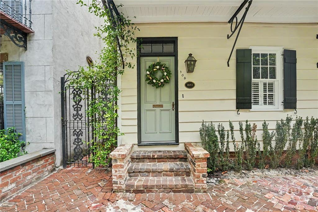 Photo of 308 E Liberty Street E, Savannah, GA (MLS # SA363318)