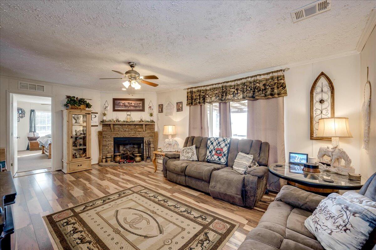 1146 Blount Chapel Road