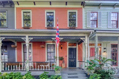 Townhouse For Sale - 213 W Duffy Street<br/> Savannah, GA 31401