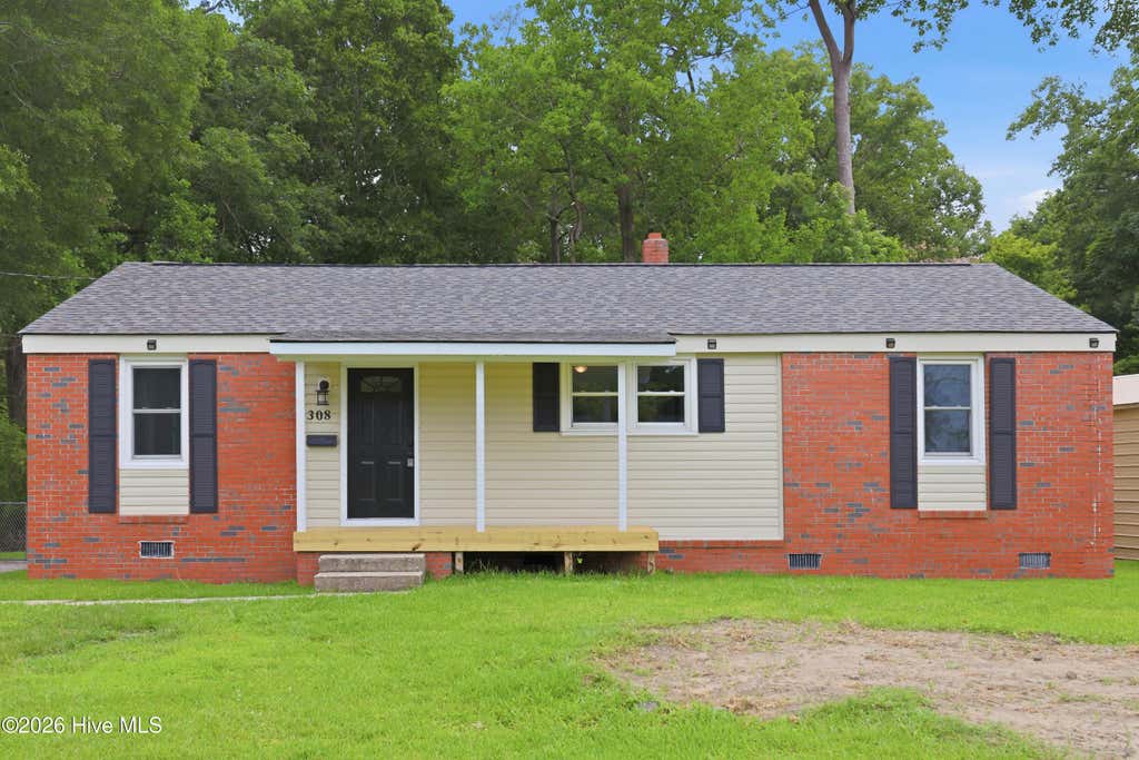 Photo of 308 Woodhaven Drive, Jacksonville, NC 28540 (MLS # 100582821)
