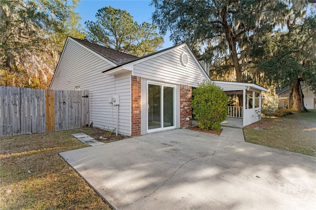 Photo of 207 Whippoorwill Lane E, Richmond Hill, GA 31324 (MLS # SA346348)