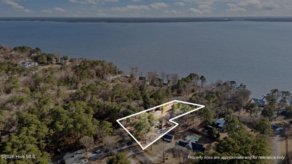 Photo of 135 Wilson Circle, Minnesott Beach, NC 28510 (MLS # 100559544)