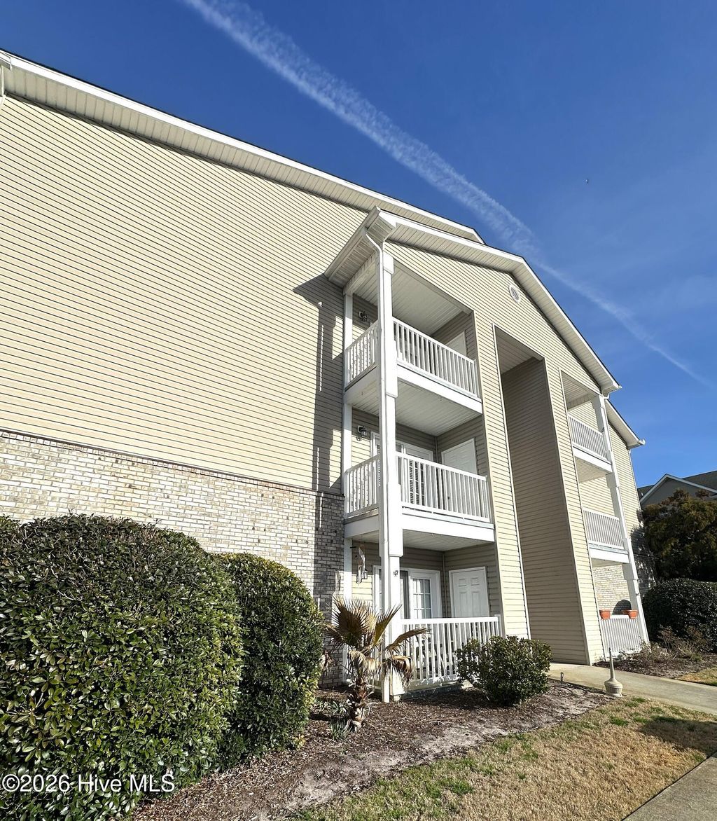 Photo of 632 Condo Club Drive #Unit 209, Wilmington, NC 28412 (MLS # 100558160)