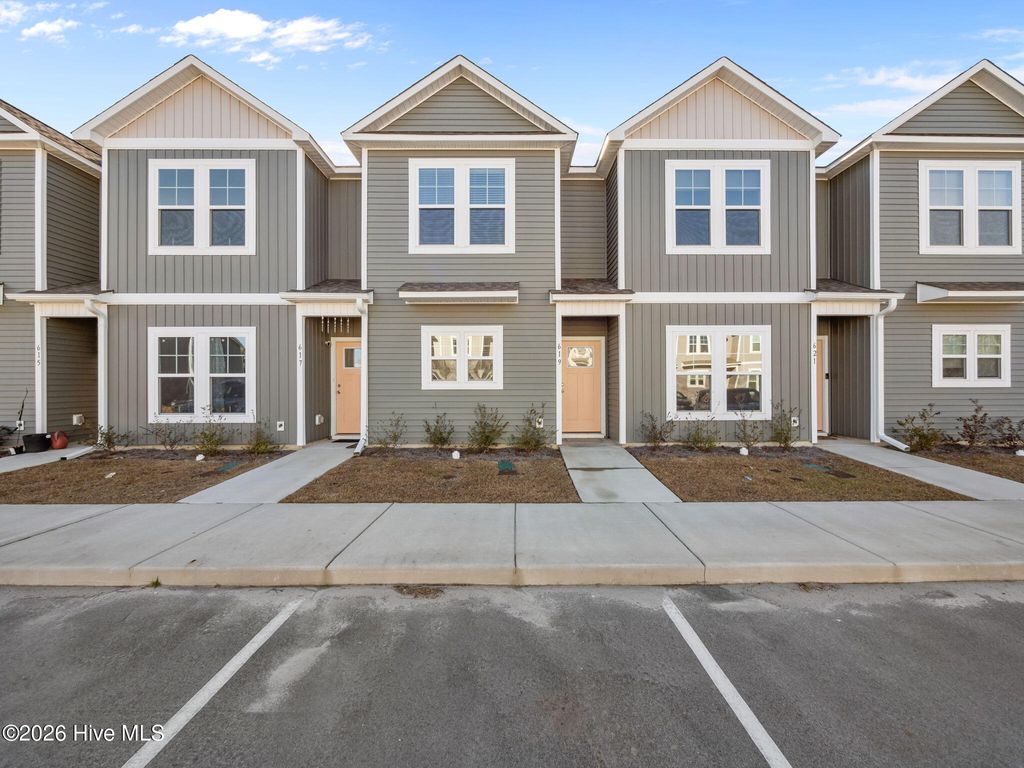 Photo of 619 Jacks Crossing Drive, Hubert, NC 28539 (MLS # 100555227)