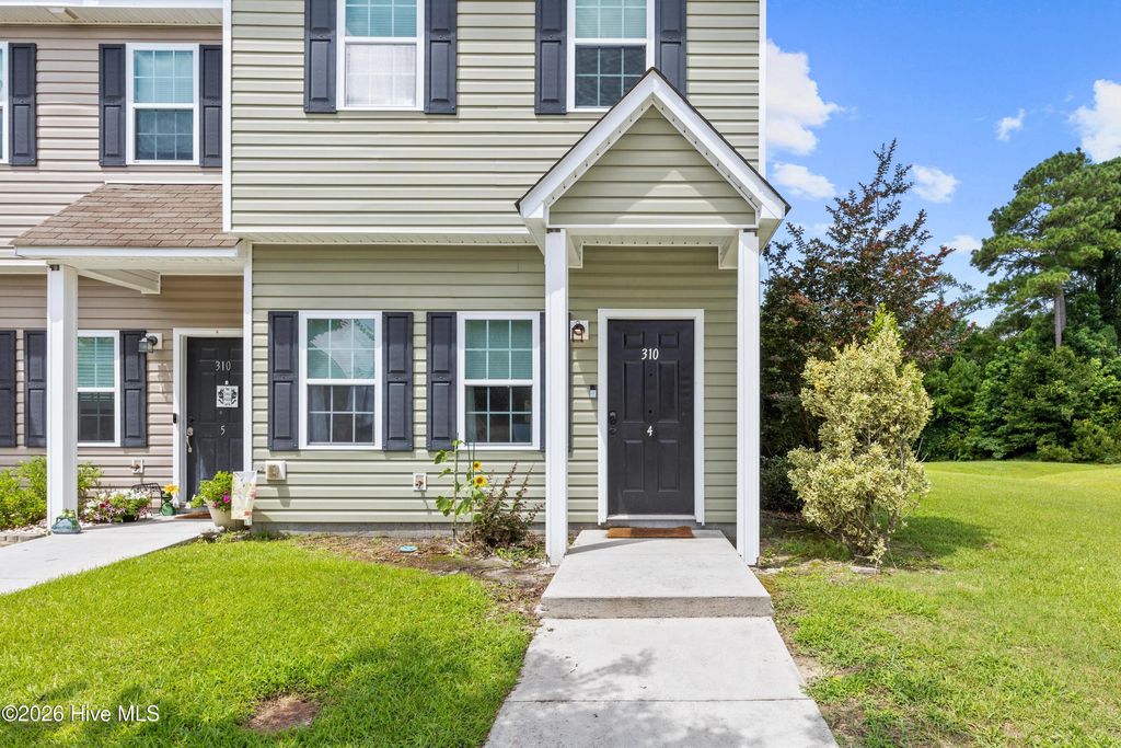 Photo of 310 Burley Drive, Hubert, NC 28539 (MLS # 100576417)