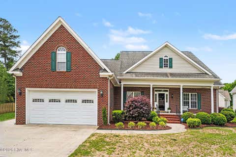 Homes For Sale - 804 S Baden Court<br/> Goldsboro, NC 27534