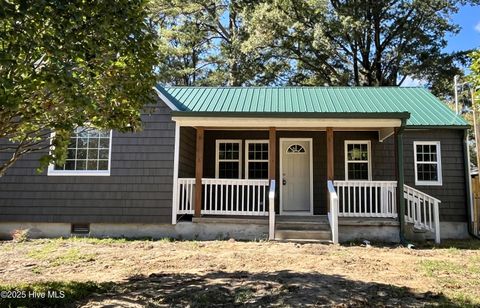 Homes For Sale - 108 Denby Street<br/> Wilson, NC 27893