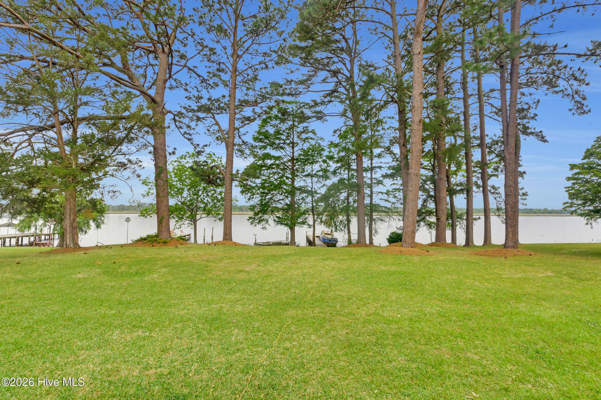 402 Madam Moores Lane