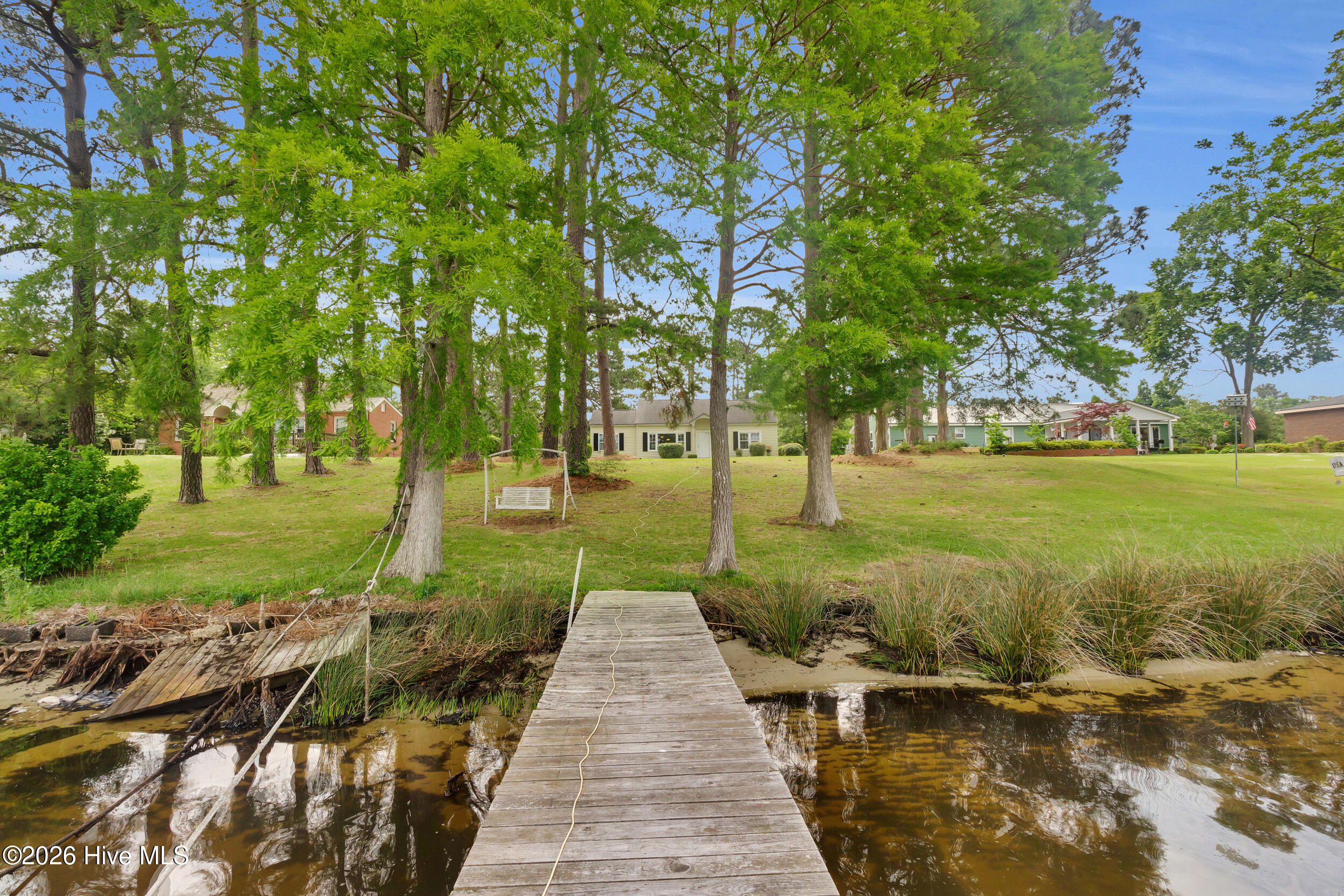 402 Madam Moores Lane