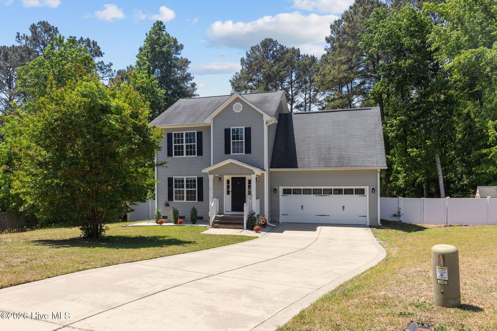 Photo of 112 Smokey Mountain Drive, Raeford, NC 28376 (MLS # 100570275)