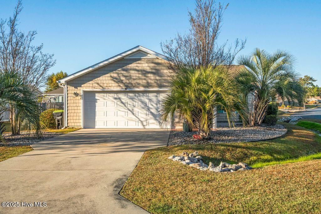 Photo of 4292 River Birch Drive, Southport, NC 28461 (MLS # 100538877)