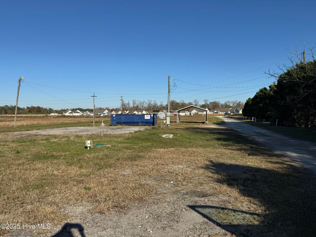 Photo of 1571 Belgrade-Swansboro Road, Maysville, NC 28555 (MLS # 100541081)