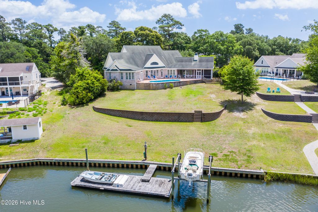 Photo of 184 Olde Point Road, Hampstead, NC 28443 (MLS # 100583182)