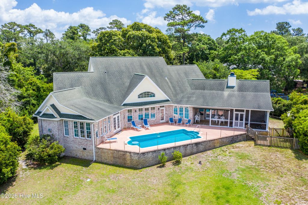 Photo of 184 Olde Point Road, Hampstead, NC 28443 (MLS # 100583182)