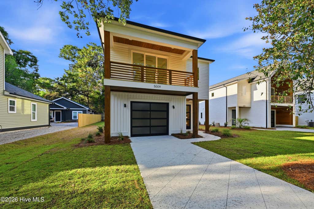 Photo of 5009 Peachtree Avenue, Wilmington, NC 28403 (MLS # 100586085)