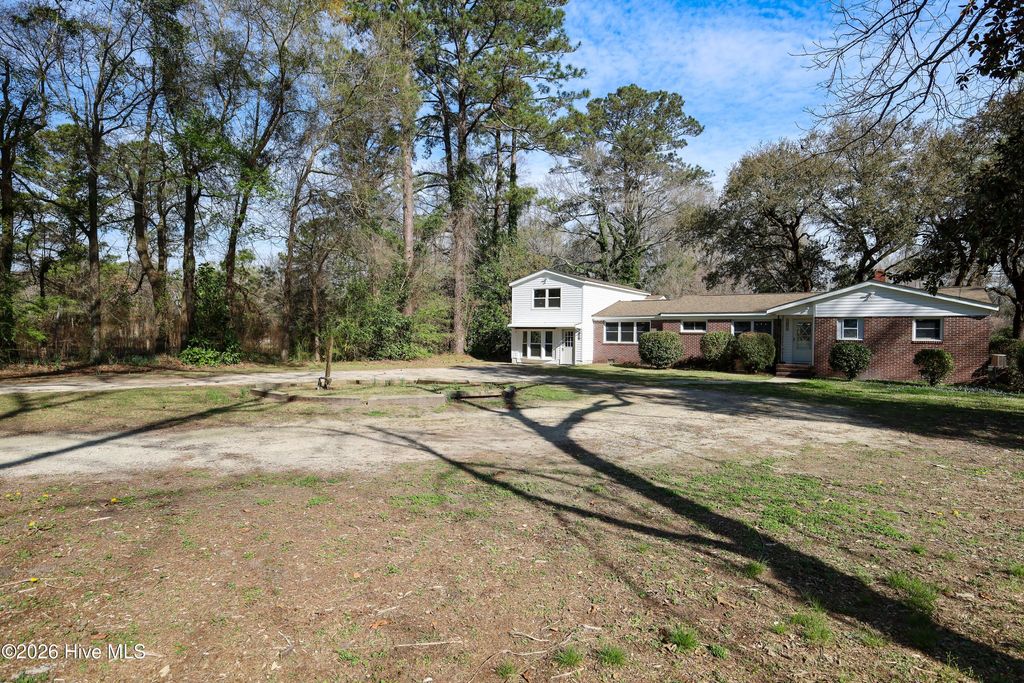 Photo of 1190 Blue Creek Road, Jacksonville, NC 28540 (MLS # 100588743)