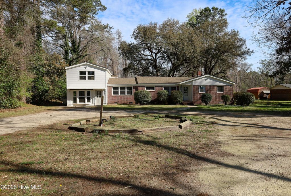 Photo of 1190 Blue Creek Road, Jacksonville, NC 28540 (MLS # 100588743)