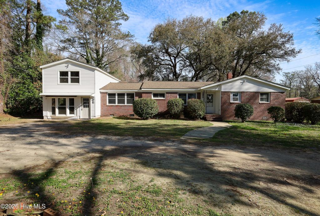 Photo of 1190 Blue Creek Road, Jacksonville, NC 28540 (MLS # 100588743)