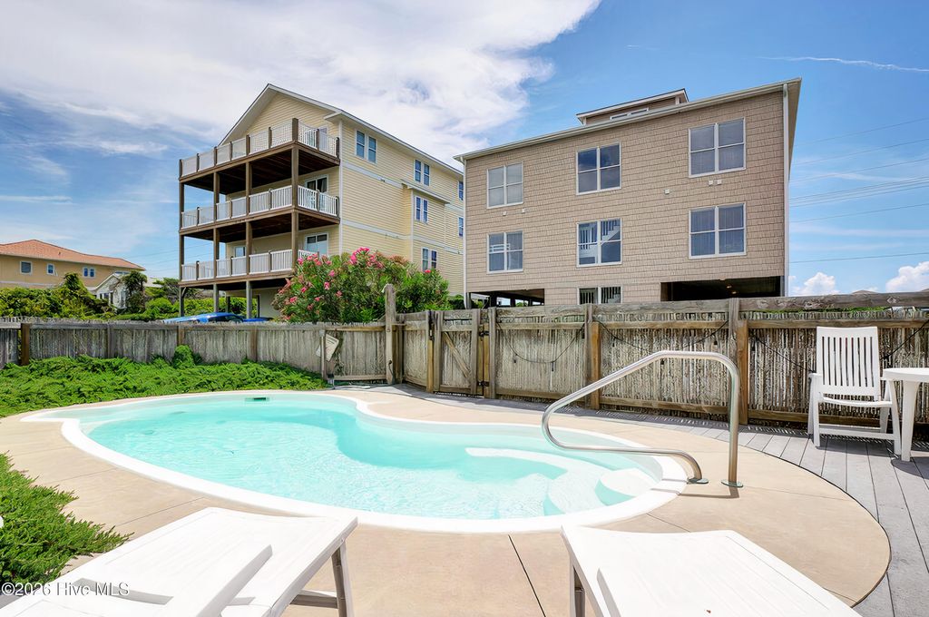 Photo of 98 Oleander Court, Surf City, NC 28445 (MLS # 100567978)