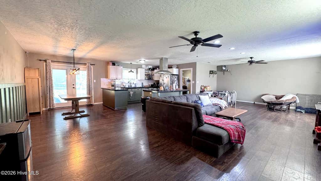 Photo of 112 White Oak Boulevard, Jacksonville, NC 28546 (MLS # 100580154)