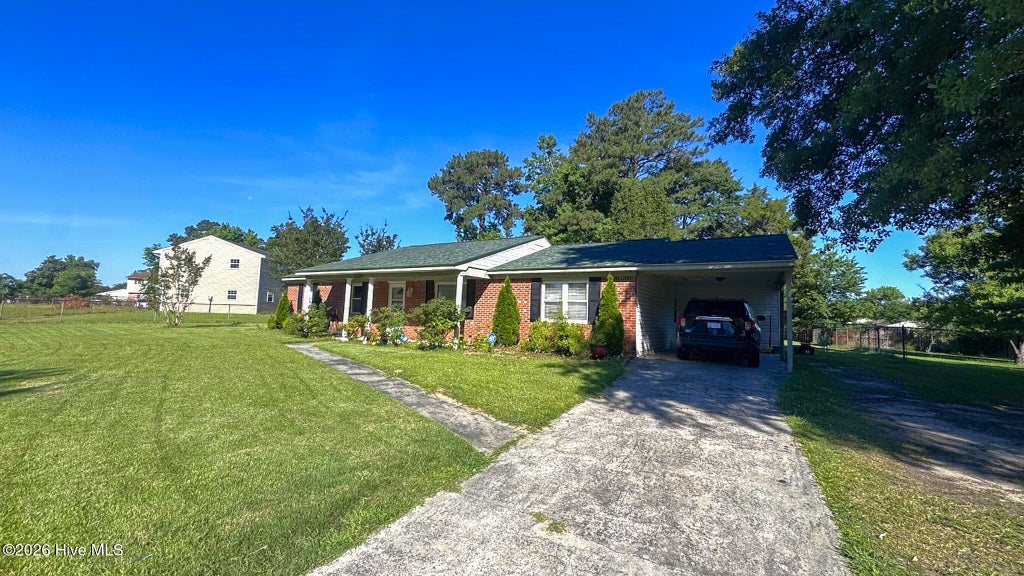 Photo of 112 White Oak Boulevard, Jacksonville, NC 28546 (MLS # 100580154)