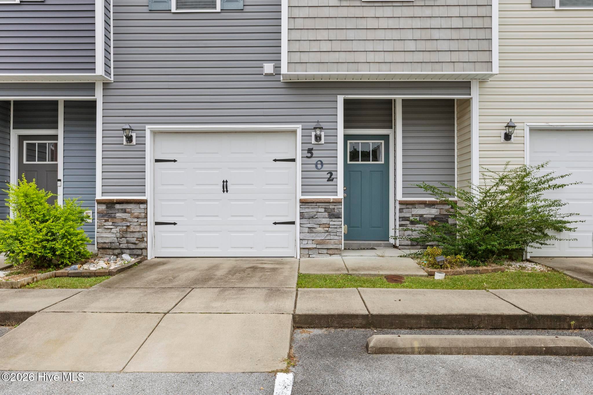 502 Caldwell Loop