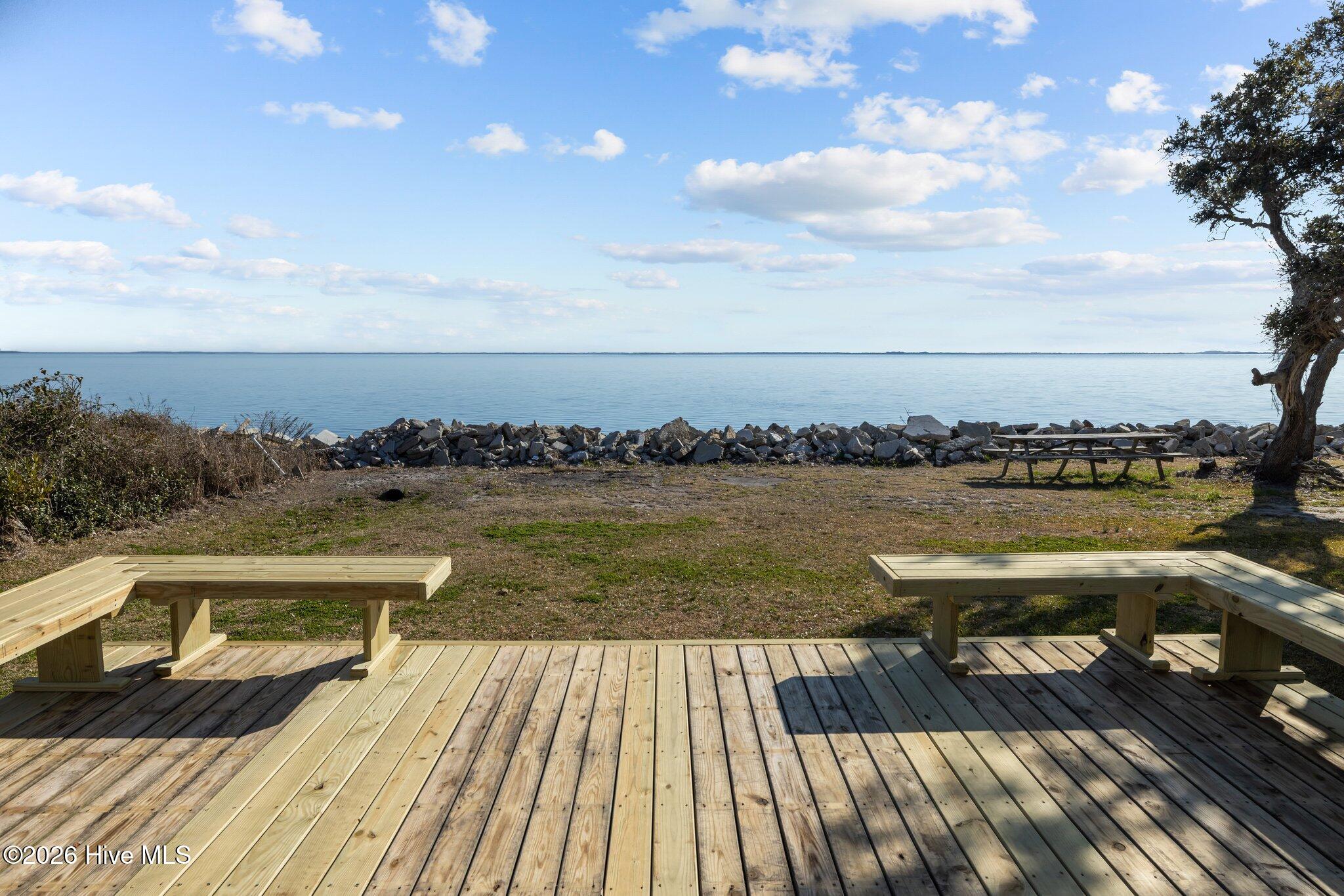 662 Island Road