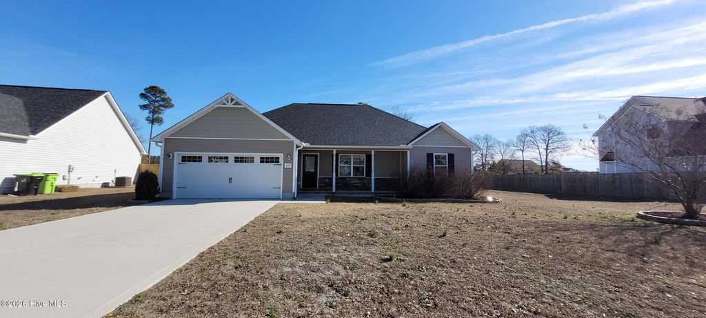 Photo of 215 Rowland Drive, Richlands, NC 28574 (MLS # 100550457)